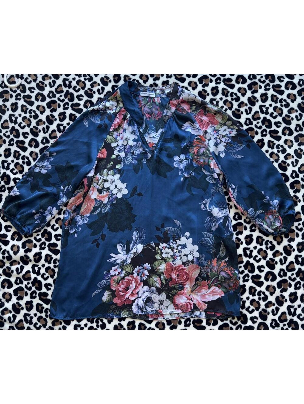 Cha Cha Vente Womens Blouse Size Medium Floral NWOT - Picture 2 of 5